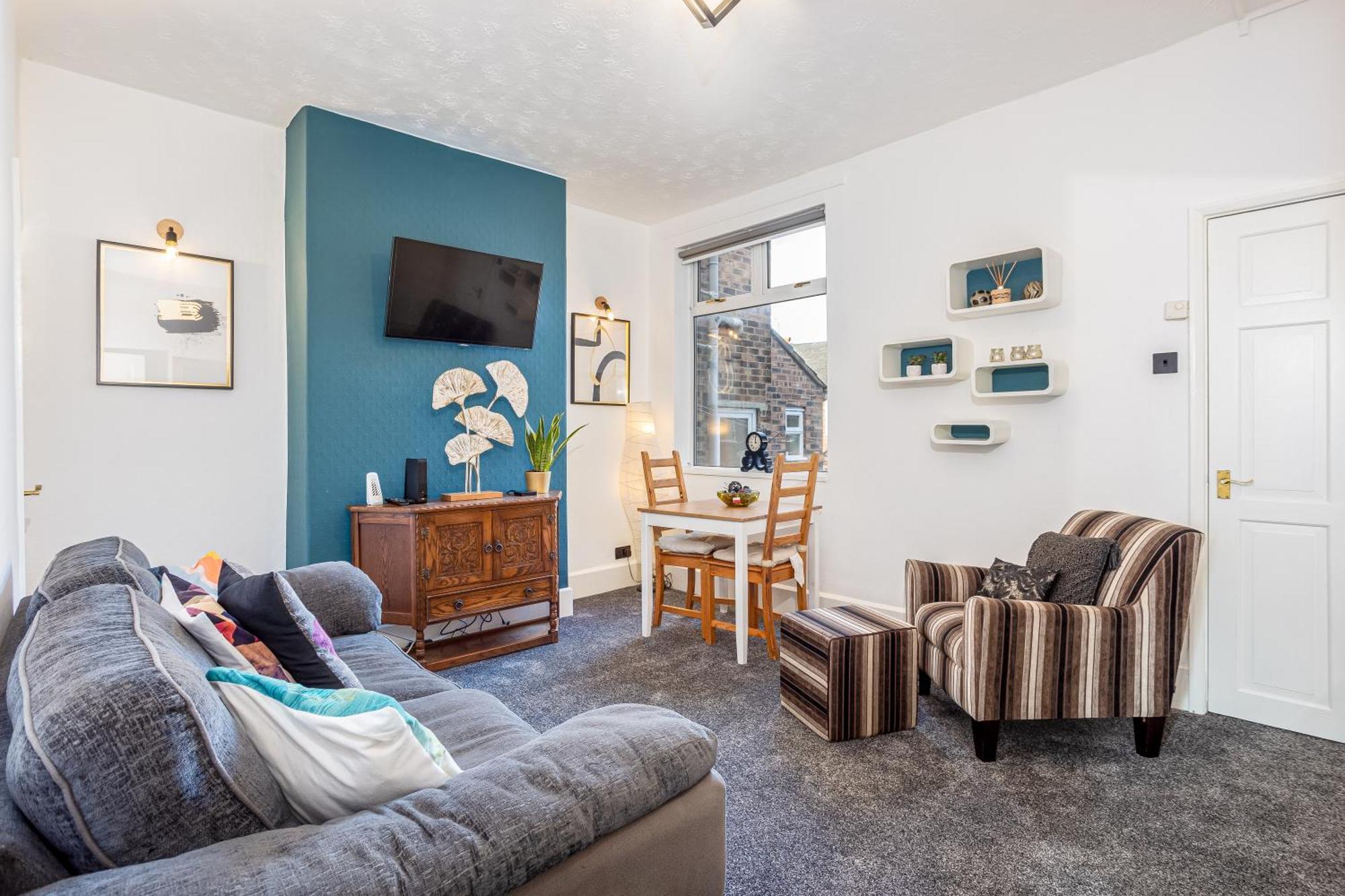 Coronation House By Yourstays - 3 Bedroom House In Newcastle-Under-Lyme Stoke-on-Trent Dış mekan fotoğraf