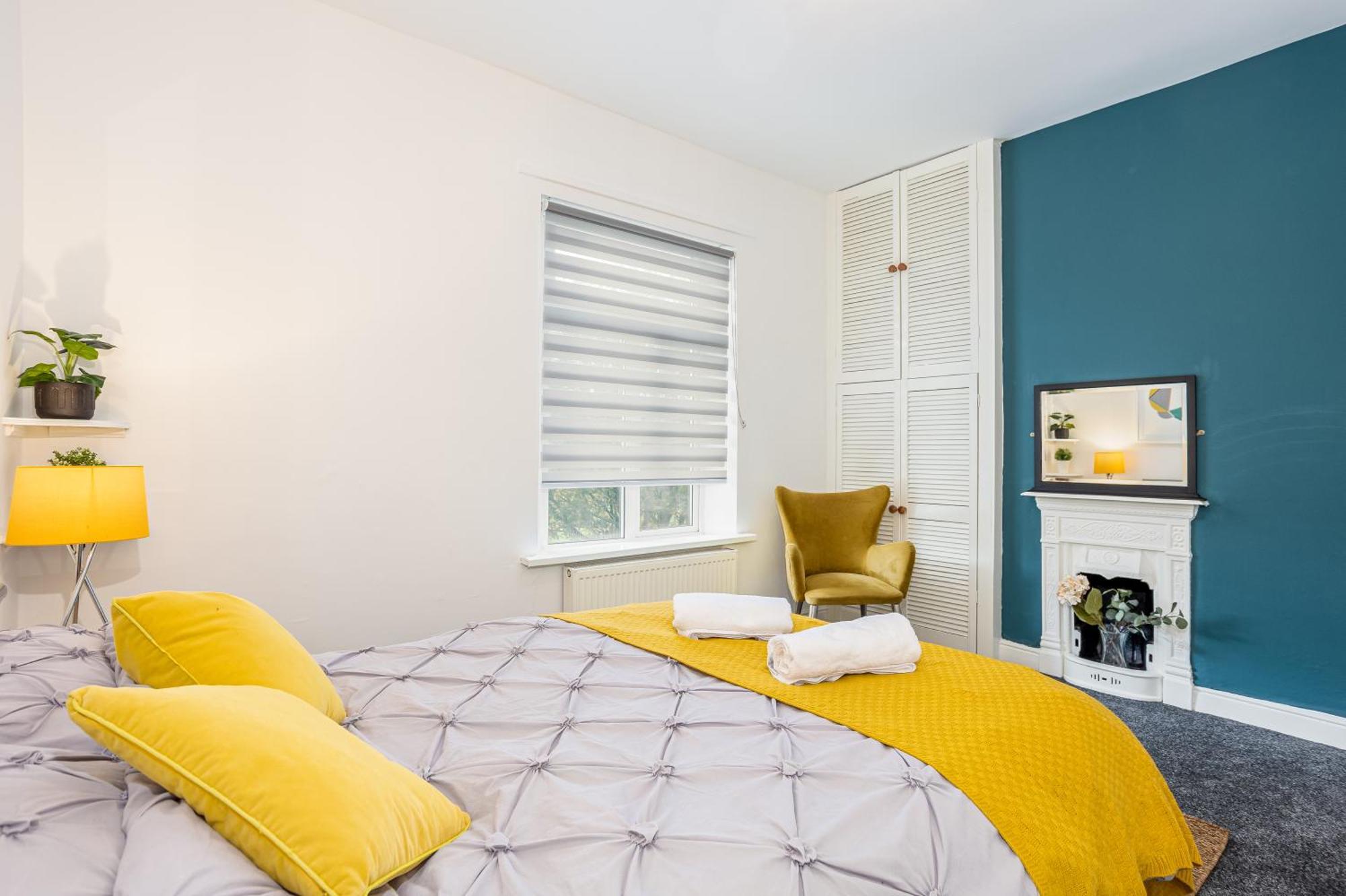 Coronation House By Yourstays - 3 Bedroom House In Newcastle-Under-Lyme Stoke-on-Trent Dış mekan fotoğraf