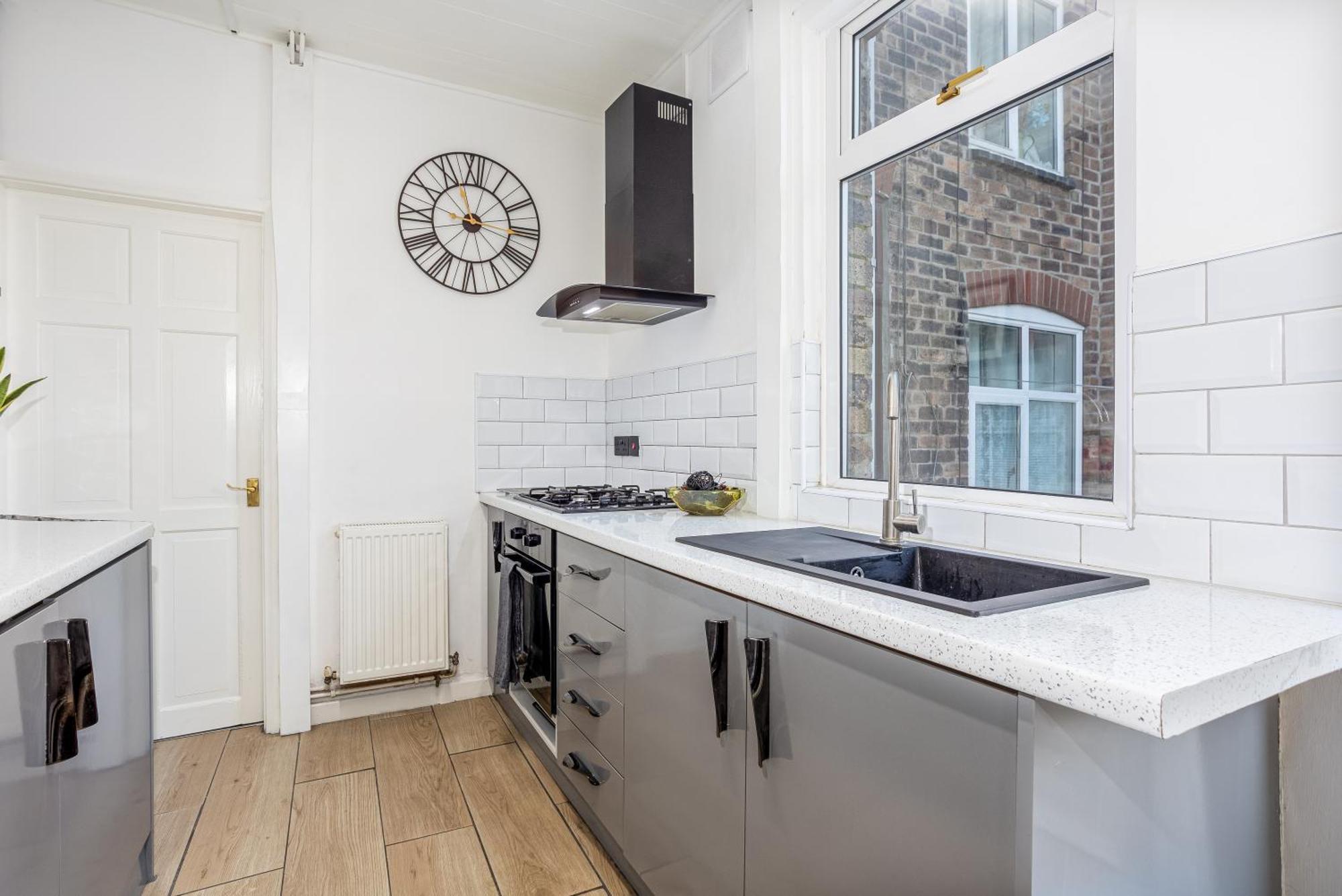 Coronation House By Yourstays - 3 Bedroom House In Newcastle-Under-Lyme Stoke-on-Trent Dış mekan fotoğraf