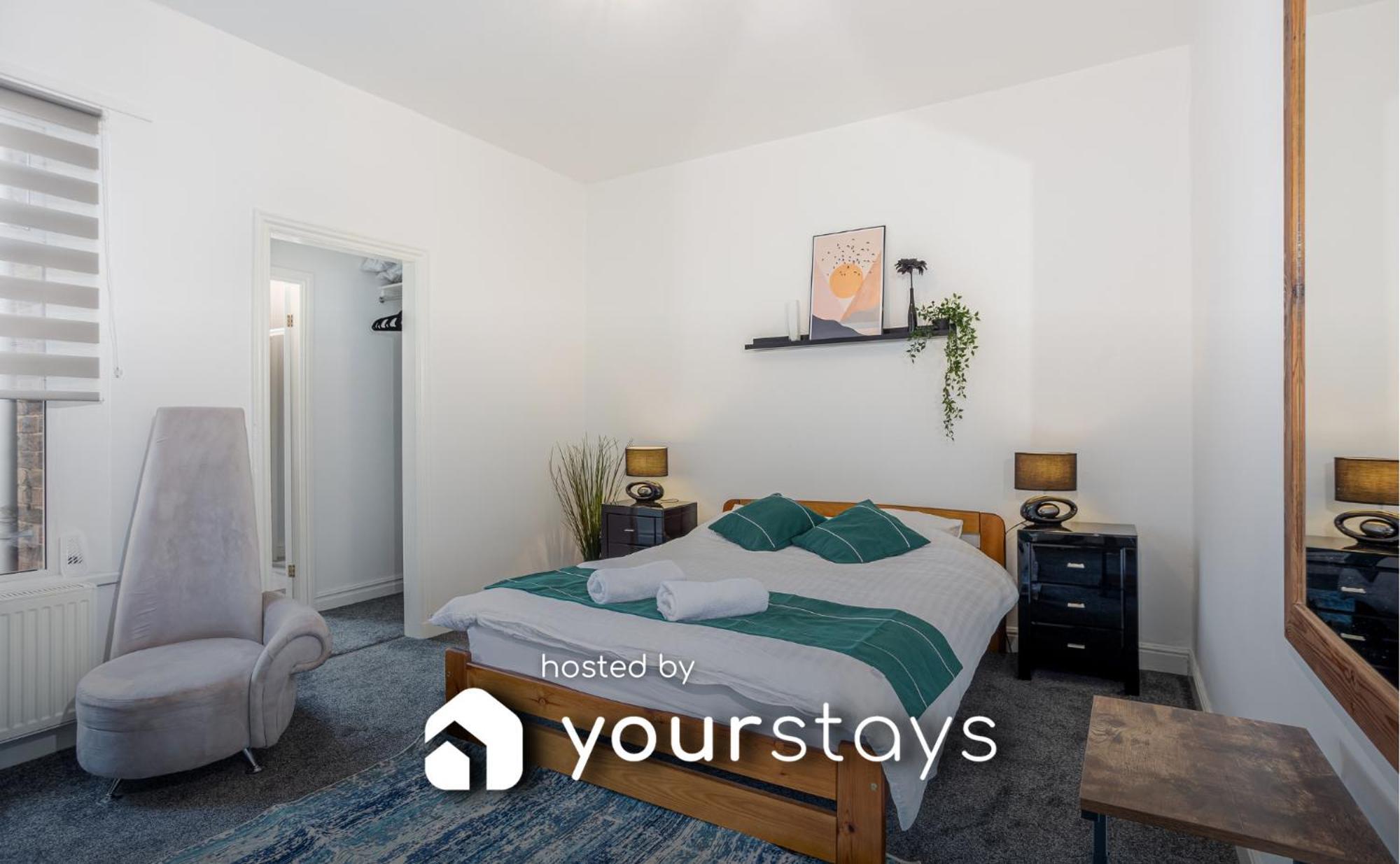 Coronation House By Yourstays - 3 Bedroom House In Newcastle-Under-Lyme Stoke-on-Trent Dış mekan fotoğraf